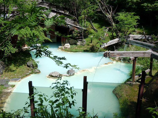 長野県の日帰り可能な穴場温泉:白骨温泉